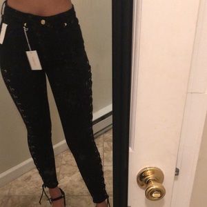 Good waist Good American jeans by Khloe Kardashian